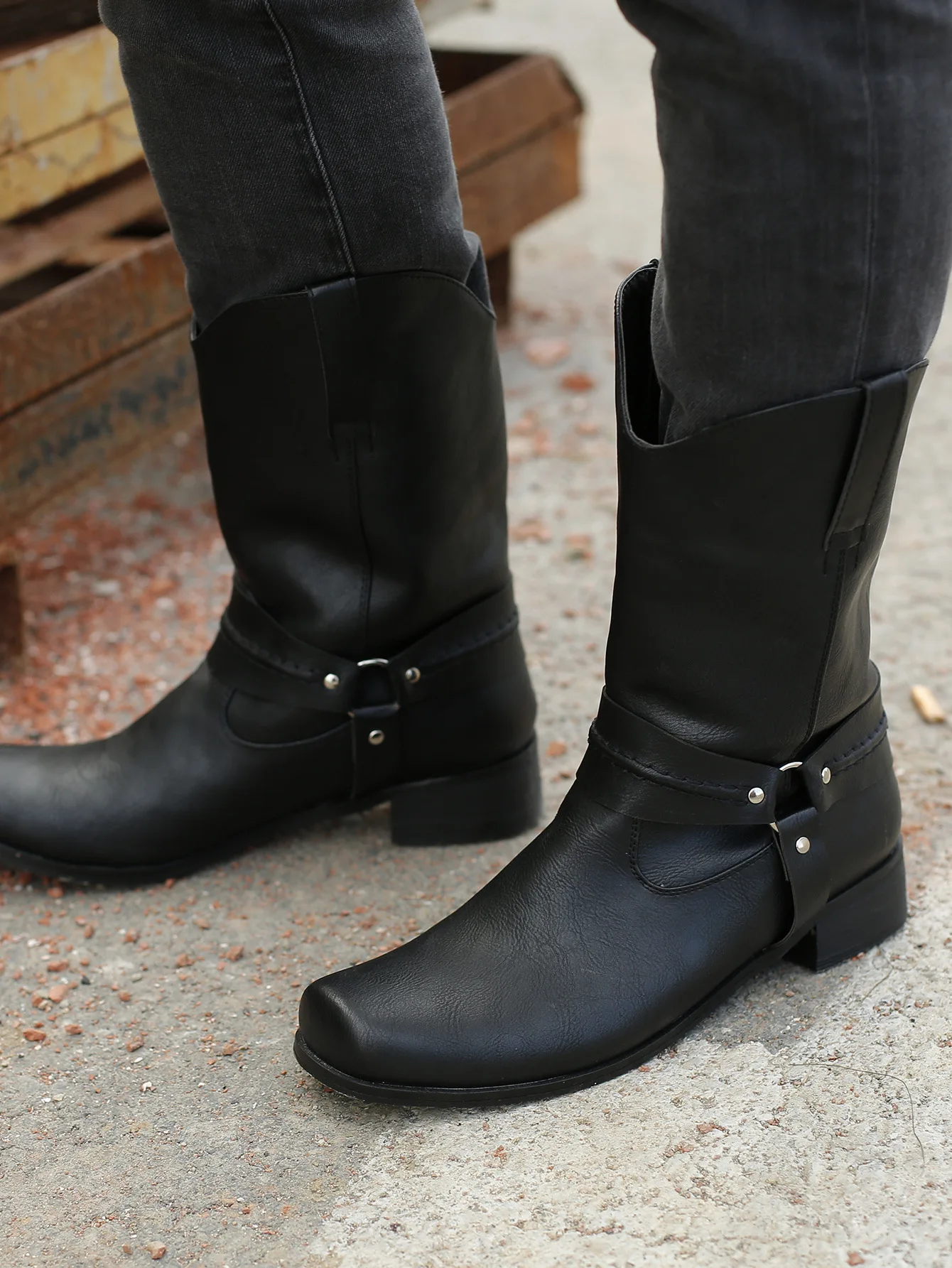 

Женские кожаные ботинки, зимняя обувь, сапоги, женские роскошные дизайнерские резиновые низкие ботинки с заклепками, женская модная обувь для верховой езды, 2023