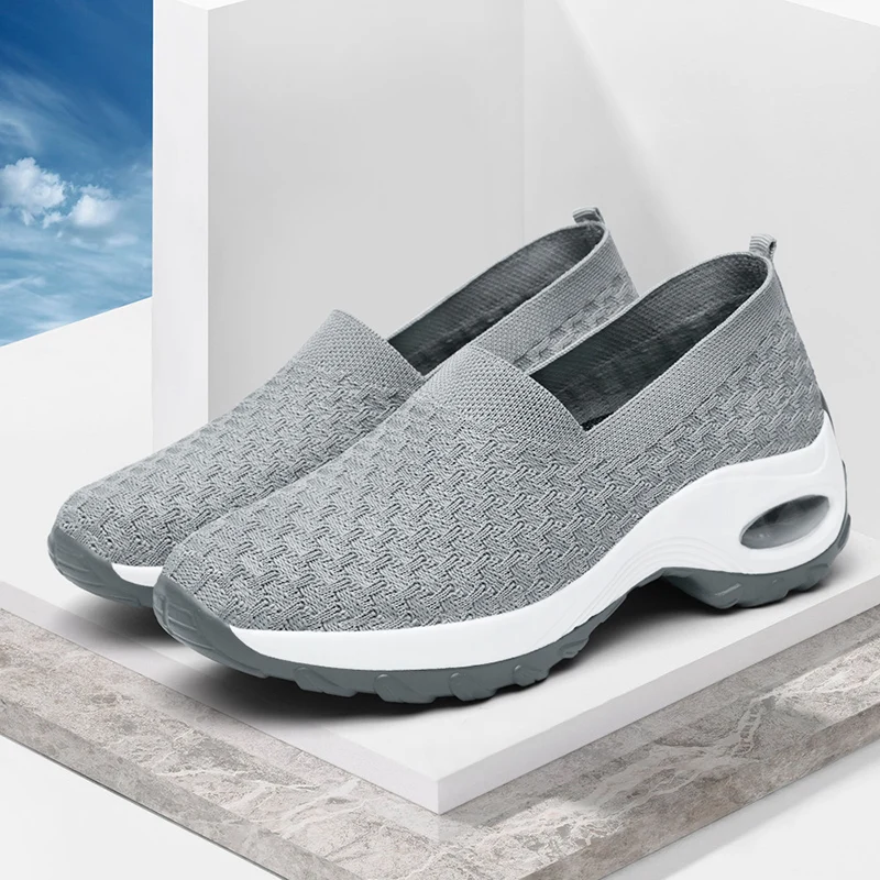 STRONGSHEN Women's Sneaker Cover Lightweight Running Shoes Flying Air Cushion Woven Large Size Lady Loafers Fashion Casual