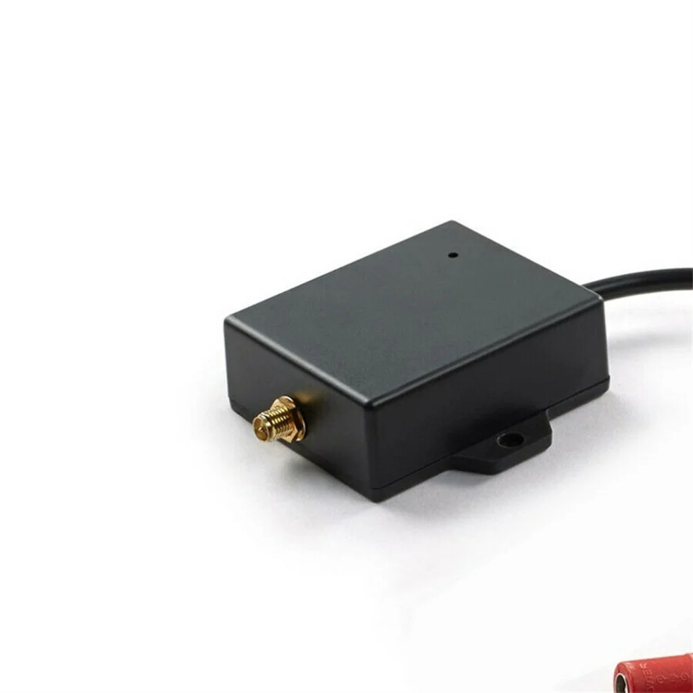 

DC12V 200mA Real-time Wireless Fit All RCA Composite Video Connections -93dbm 1.5m 100mW 60*50*21mm Black Plastic