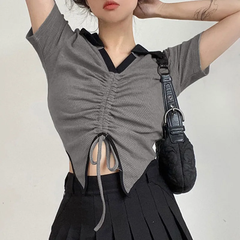 

2023 New Summer Trend Retro Irregular Contrasting V-neck Top Drawstring Pleated Short Sleeved Spicy Girl Sexy Y2k Korean T-shirt