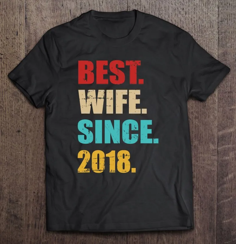 

Мужская простая футболка с надписью «Лучшая жена с 2018 года» на 3-й годовщину свадьбы
