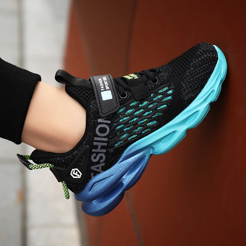 2022 New Boys' Mesh Breathable Casual Sneakers Kids Light Running Shoes for Girls Fashion Sneakers Non Slip Wear-resistant Shoes