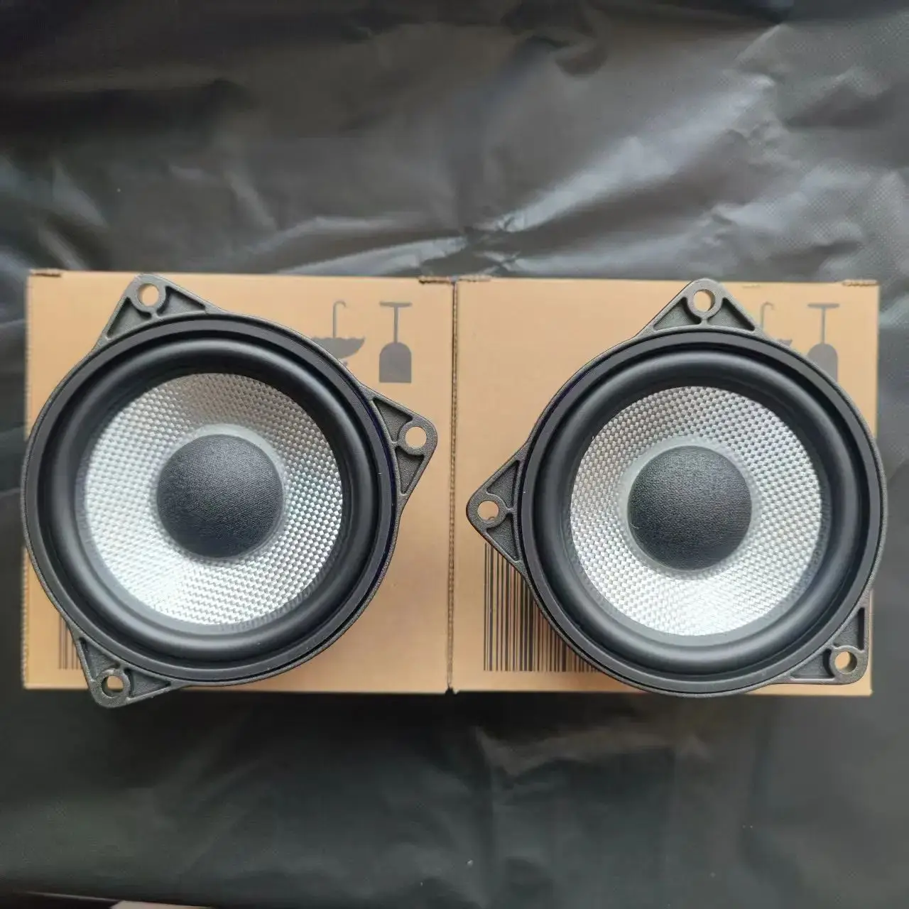 

4-дюймовый BW для BMW F10 F11 G20 G30 F30 F34 F48 F25 F15 F16 G01 G05 E60 E90 E81 E84 заднее объемное лобовое стекло, центральный динамик, звуковой сигнал