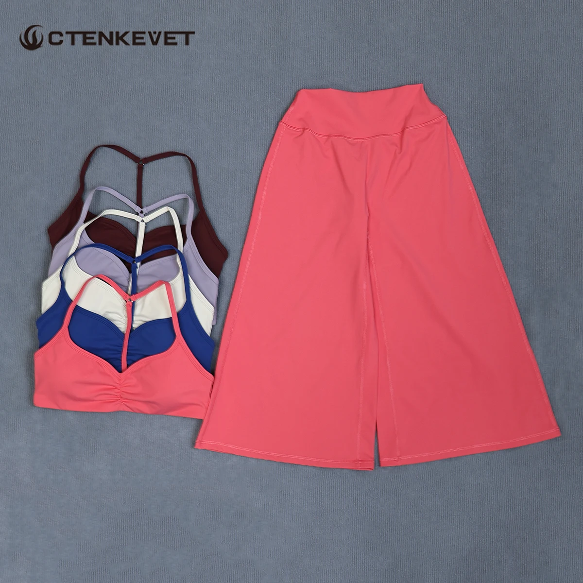 Фото Спортивный комплект Ctenkevet для женщин, 2 предмета: топ-бра для йоги и пилатеса с открытой спиной и эффектом пуш-ап, брюки-капри с высокой талией и широкими штанинами, быстросохнущий костюм для спортзала №1