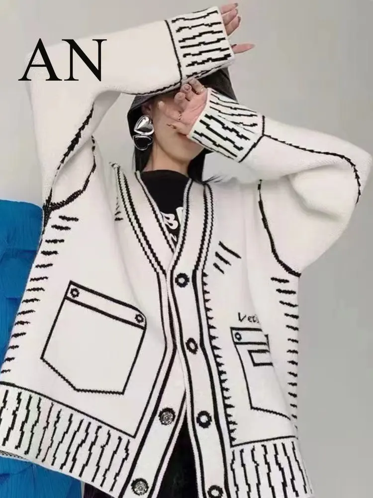 

Sweater women autumn and winter black and white silhouette painting graffiti loose cardigan coat Knitted Top Women cardigan