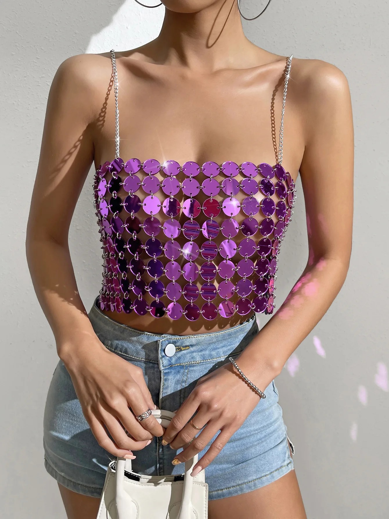 

European Sexy Acrylic Camis Short Shirt Tops 2023 Purple Sequined Beading Hollow Out Bra Chain Vest Tanks Dance Show Body Chain