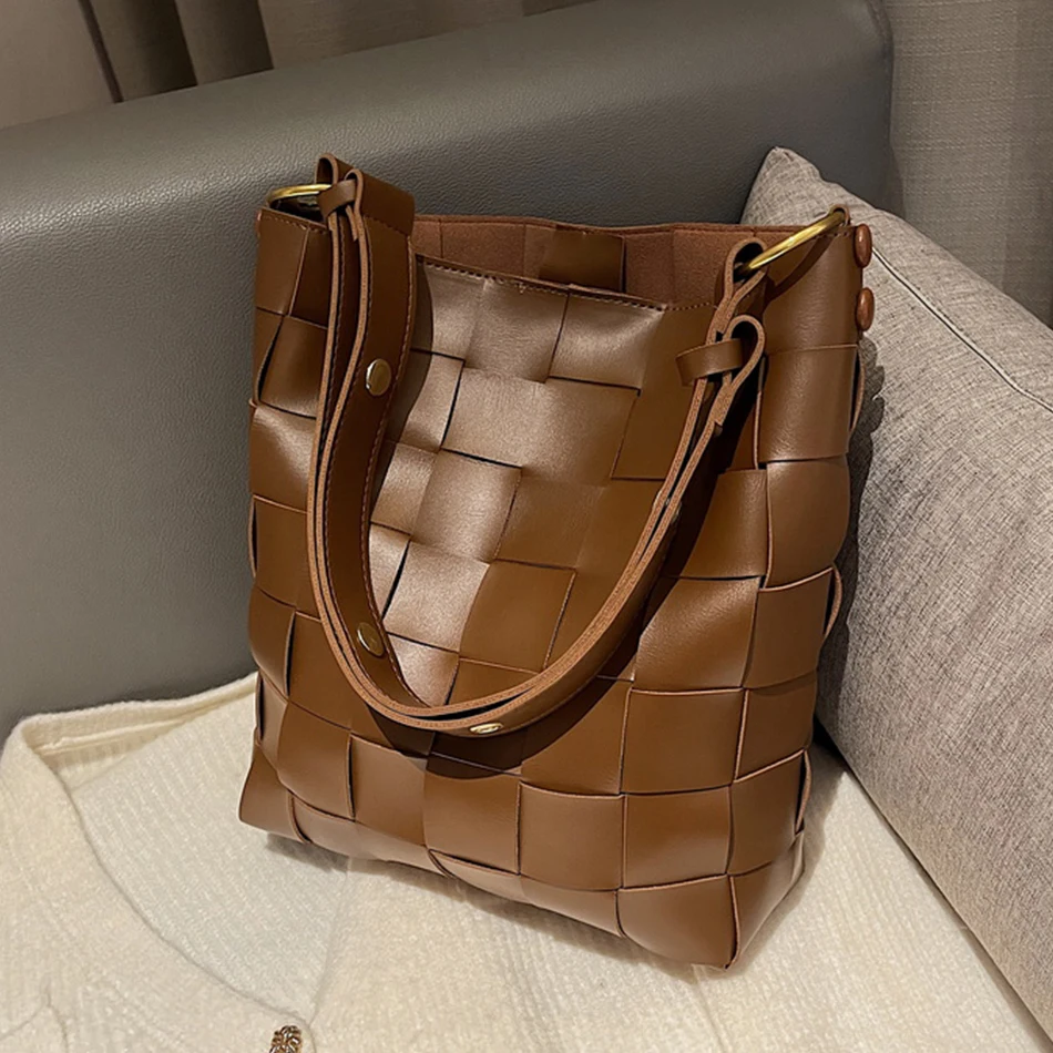 

High Quality PU Leather Women's Woven Shoulder Messenger Bag 2021 Winter Luxury Designer Tote Bag Large Capacity Female Handbag