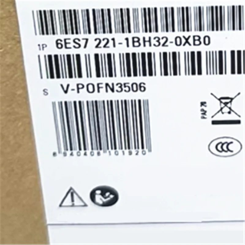 Новый 6ES7211-1HE40-0XB0 6ES7221-3AD30-0XB0 6ES7221-1BF32-0XB0 6ES7223-3BD30-0XB0 6ES7241-1AH32-0XB0 6ES7221-1BH32-0XB0