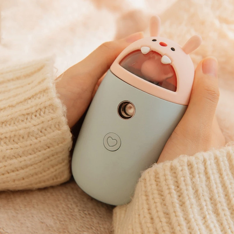 

Rechargeable 4-In-1 Hand Warmer, 7800 Mah Capacity, Electric Portable Pocket Water Meter / Ambient Light / Hand Warmer / Power B