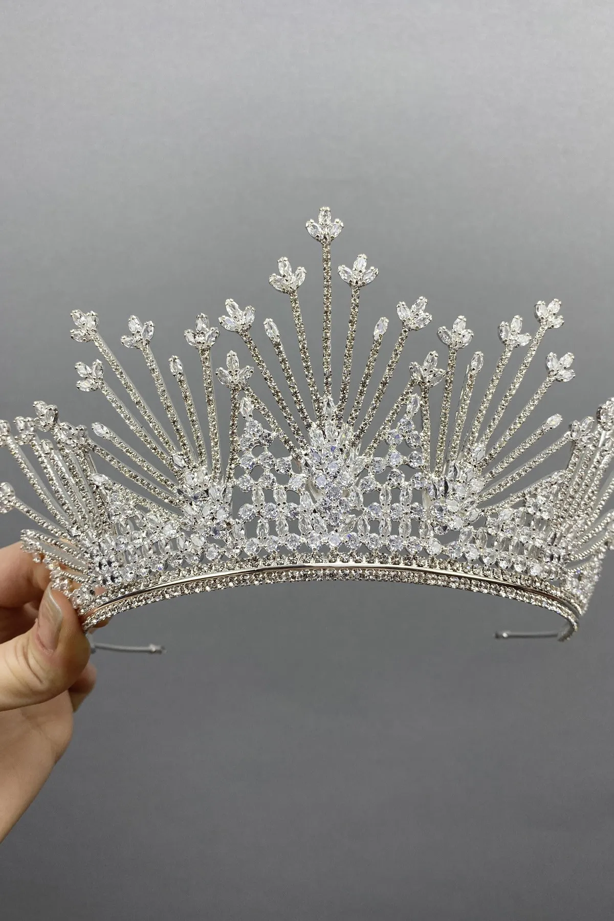 

Alisa Zircon Bridal Crown