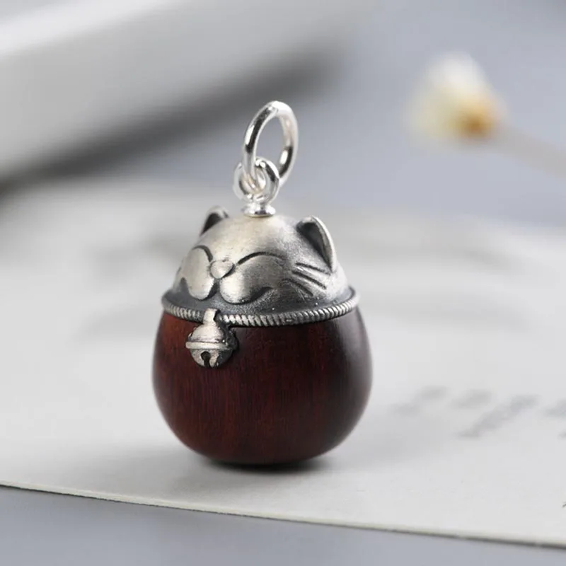 

Кулон в виде кошки из серебра 925 пробы с подвеской из красного дерева