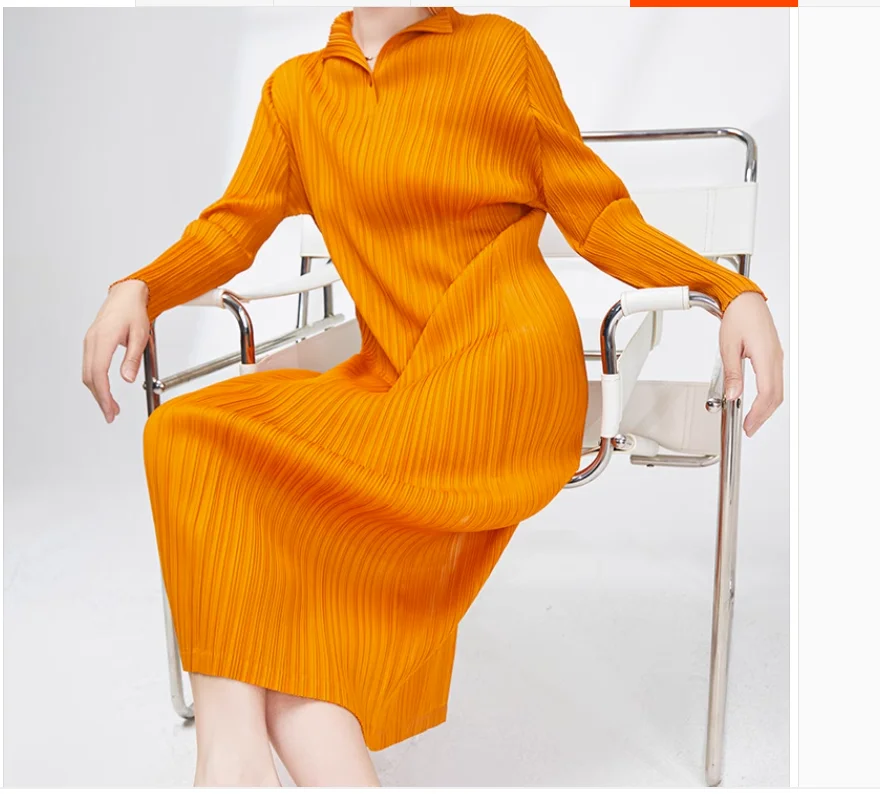 HOT SELLING Miyake fold  dress of solid v-neck button LONG  SLEEVE The hem is split  dress IN STOCK