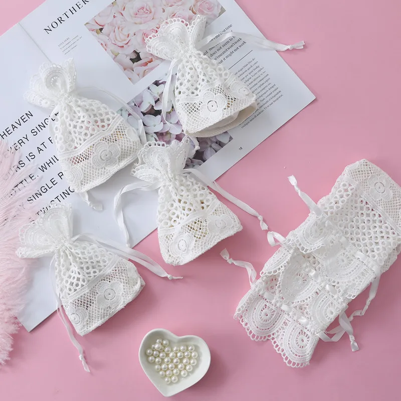

10x14cm White Hollowed Out Flowers Cotton Bags Jewelry Storage Bag Round Bottom Milk Silk Drawstring Gift Bags Wedding 6-50pcs