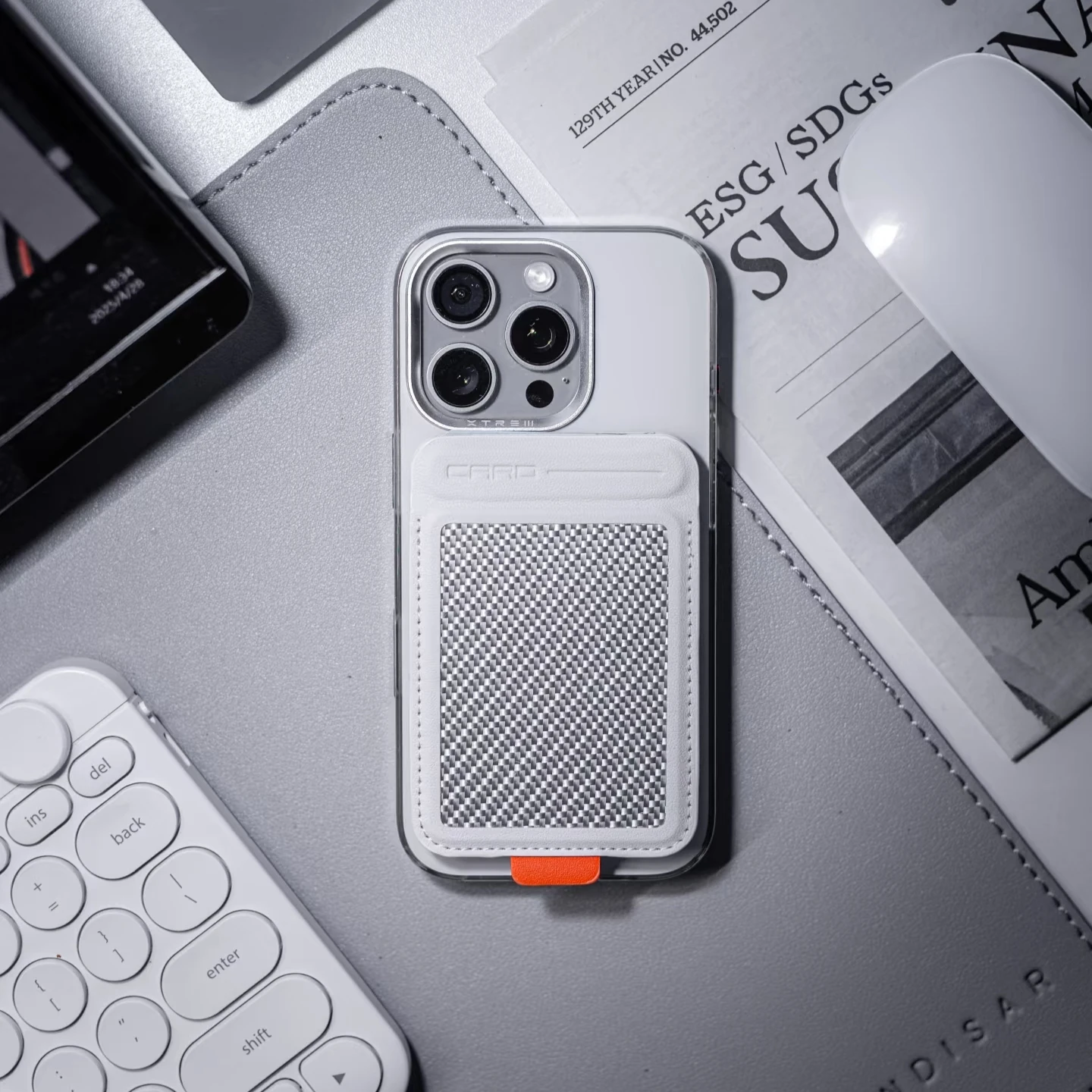 Фото Кожаный кошелек Magsafe из настоящего углеродного волокна для iPhone 17, 16, 15, 14, 13, 12, Pro Max Samsung S25, ультра-магнитный держатель для карт/подставка №5