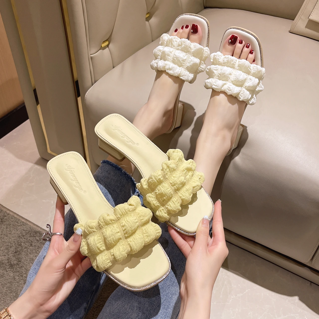 

Шлёпанцы для женщин