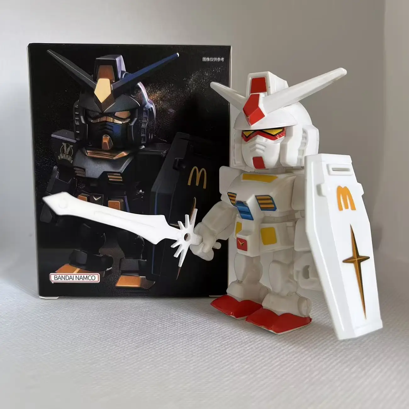 Фото Фигурка Макдоналдс Гандам QMSV RX-78-2 Ver Angus Mobile Suit, коллекционная модель, статуэтка, робот-конструктор, автомобильные аксессуары №2