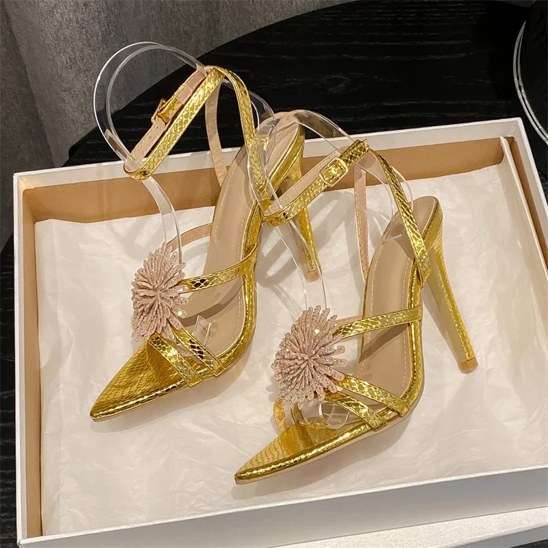 Босоножки женские с острым носком на тонком высоком каблуке