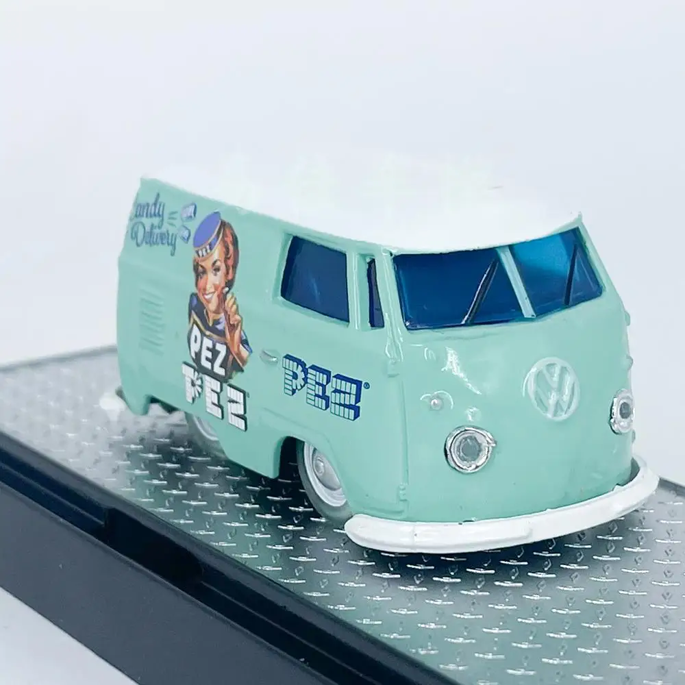 Машина M2 1/64 1960 фургон доставки HS41 Baby Blue из литого сплава Модель автомобиля