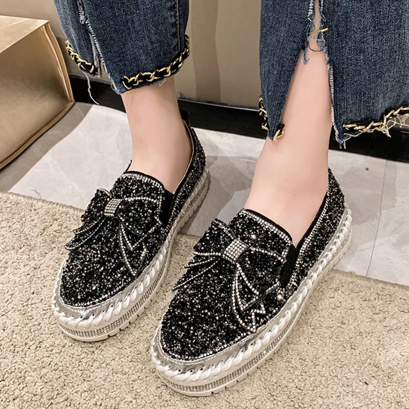 

Shining Crystal Bowknot Flats Shoes Women Fashion Silver Rhinestone Platform Loafers Woman Round Toe Slip On Vulcanized Shoes 44
