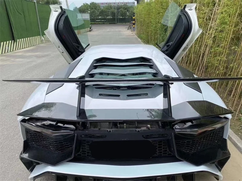 Фото Для Aventado LP700 750 720: Задний спойлер SV из углеродного волокна, сухой двухслойный, для тюнинга и модернизации №2