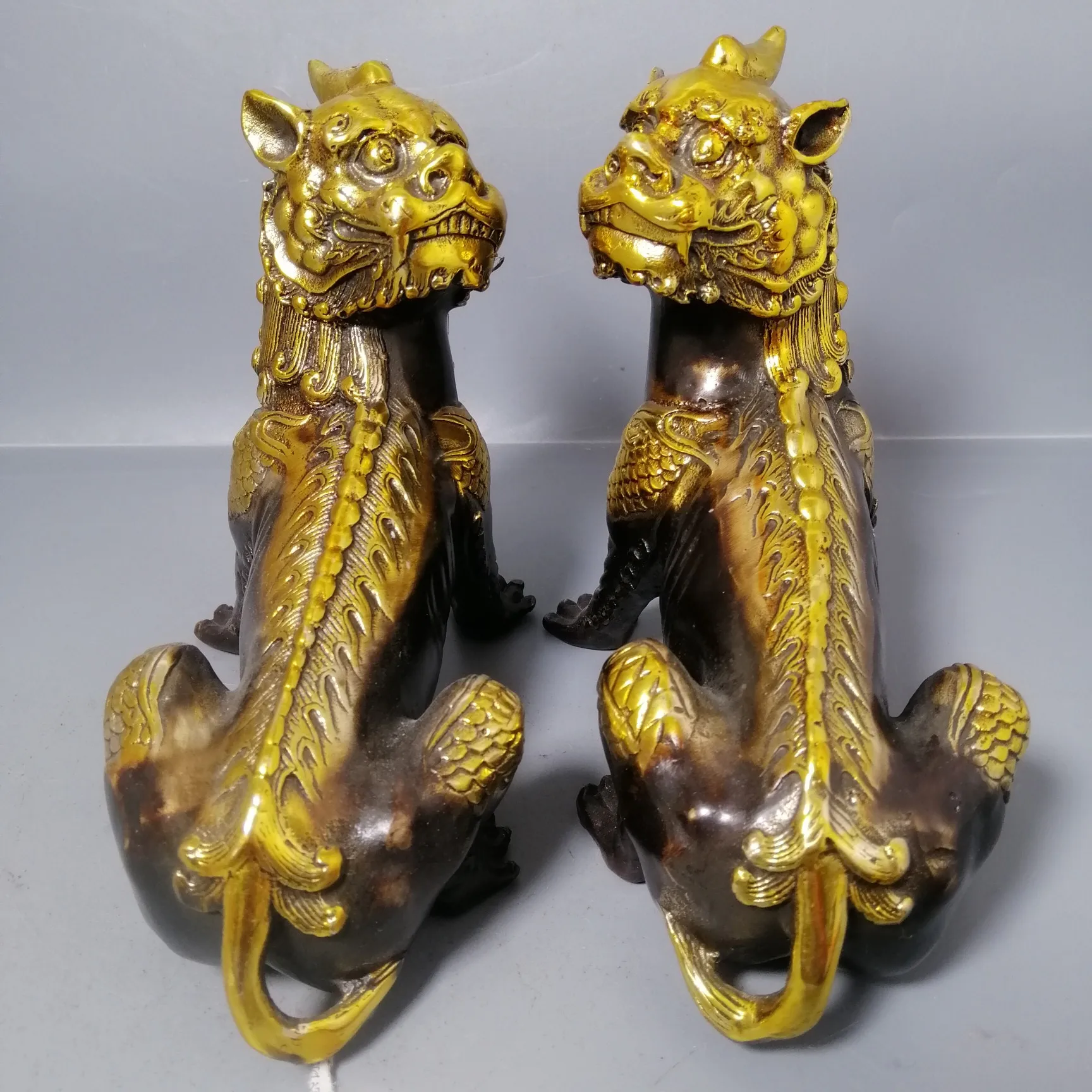 

Exquisite Collection of Chinese Pure Copper Gilt A Pair of Pi Xiu Statues Home Crafts Ornaments Living Room Furniture Ornaments