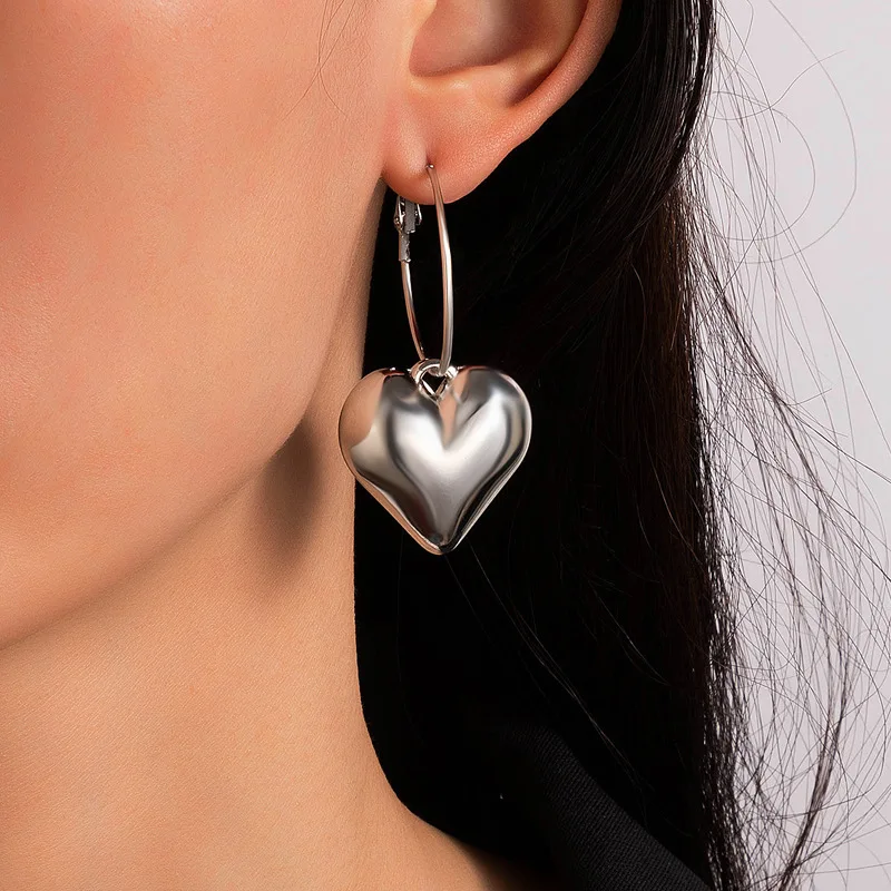 

Minimalist Personal Ear, Silver Love Earrings, Three-dimensional Peach, Geometric Ear earrings for women 2020