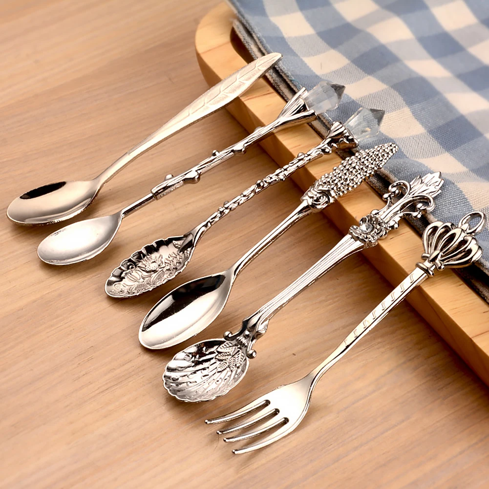 

Long Handle Spoon Cutlery Zinc Alloy Dessert Coffee Milk Stirring Spoon Teaspoon Kitchen Bar Vintage Tableware Utensils 6pcs