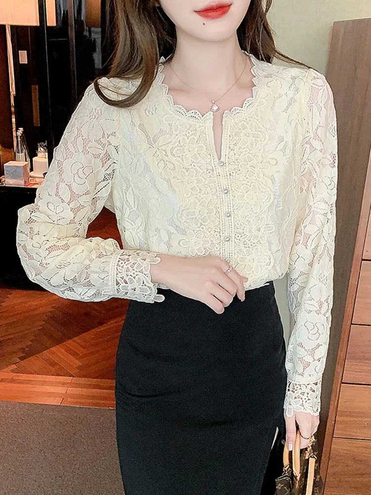 

Petal Sleeve Sweet Lace Blouse Women O Neck White Loose Top Hollow Out Flower Lace Patchwork Button Shirt Femme Blusas 19234