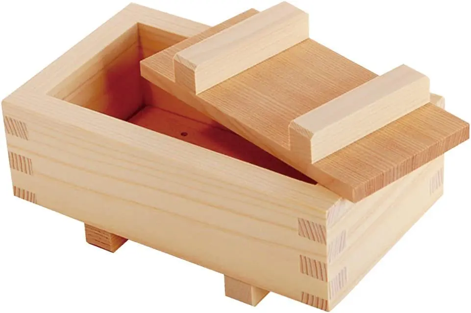 

Hinoki Natural Wood Maker Mold - 0.7 oz 330 g, Japanese Craftsmanship at its Finest.