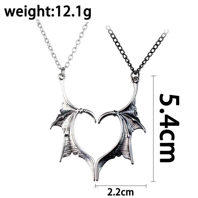 Ожерелье неоготическое для пар кулон в виде сердца из белого и черного крыла