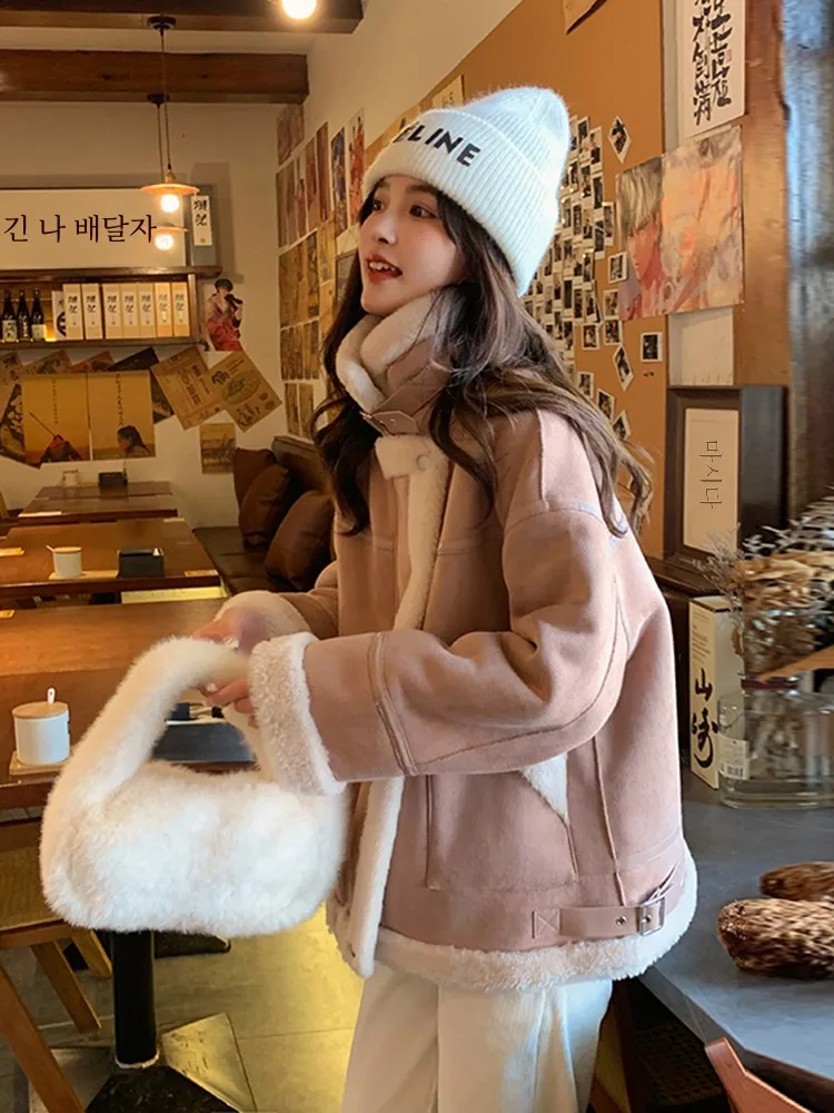 Розовая замшевая верхняя одежда из овечьей шерсти женская зима 2024 новинка на