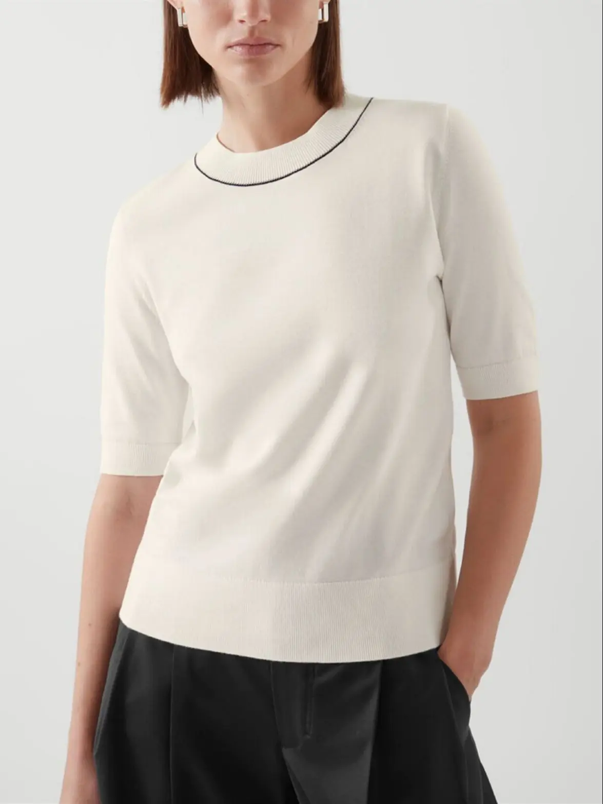 

Women Lines Knitted T Shirt Color Contrasting O-Neck Short Sleeve 2022 Summer New Ladies Slim Simple All-Match Knitwear Tee