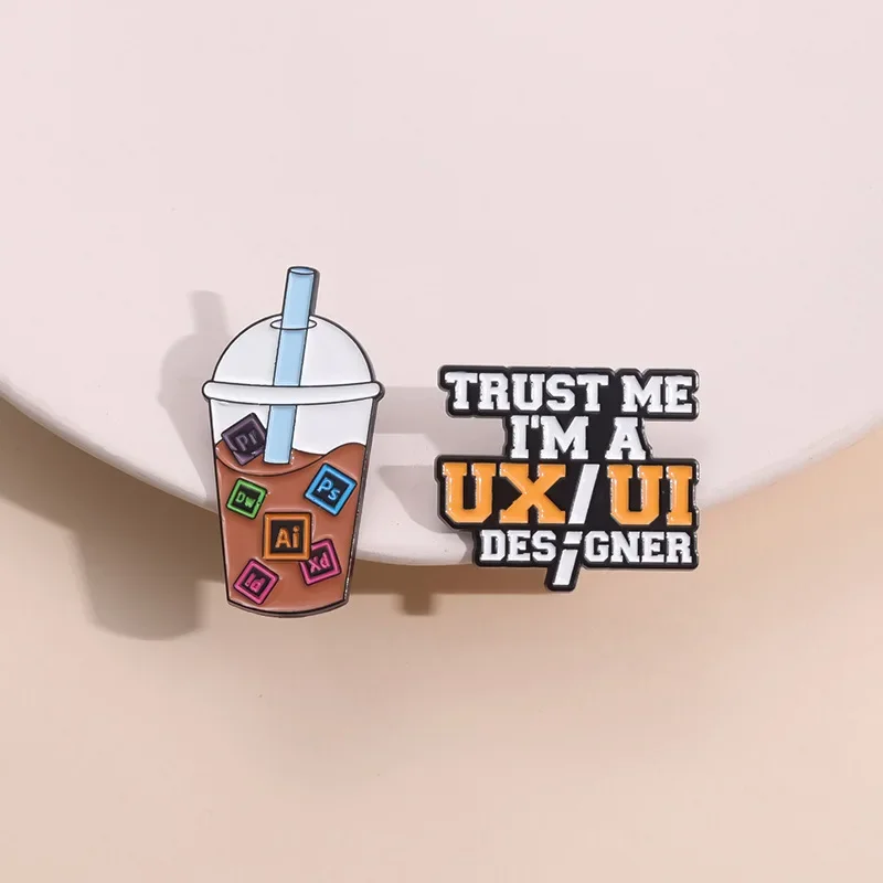 Пожалуйста уберите мне пожалуйста выберите креативную новую брошь на одежде