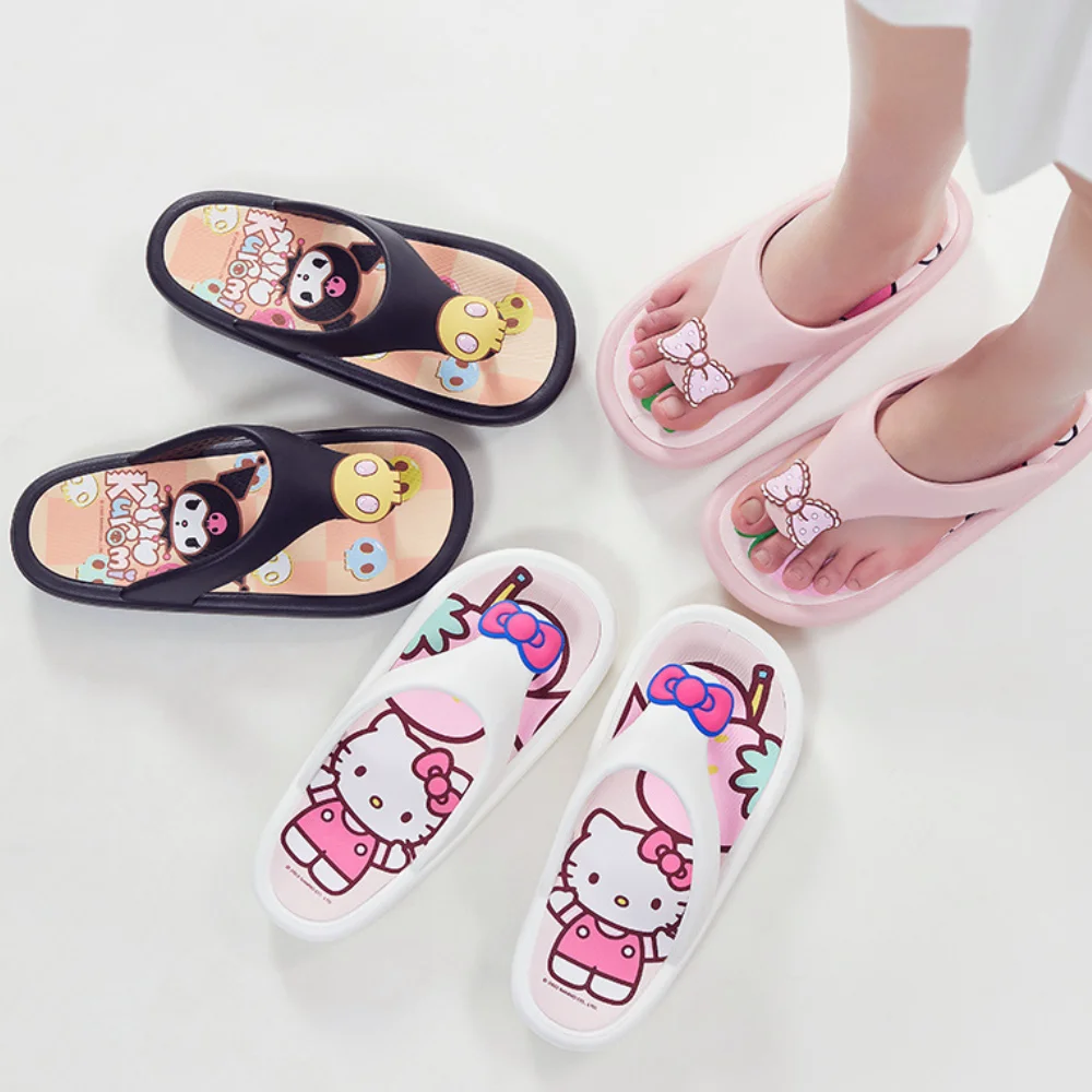 

Kawaii Flip Flops Summer Slippers Sanrio Hello Kitty Kuromi My Melody Anime Outdoor Beach Sandals Girls Bathroom Non-Slip Shoes