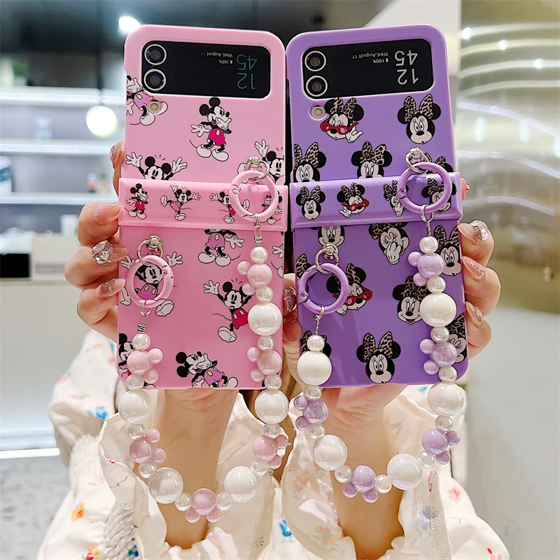 

Cute Disney Mickey Minnie with bracelet Phone Case for Samsung Galaxy Z Flip 3 Hard PC Back forZ Flip 4 Case Protective Shell