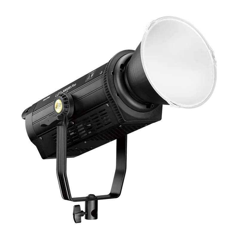 Фото LED-3000B.Pro NiceFoto 300W Профессиональный светодиодный видеосвет с креплением Bowens и питанием от сети переменного тока для фотографии №4