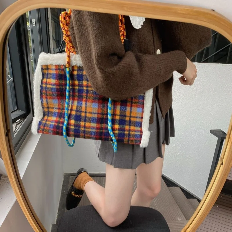 Зимняя трендовая сумка на плечо Xiuya Женская клетчатая из овечьей шерсти плетеная