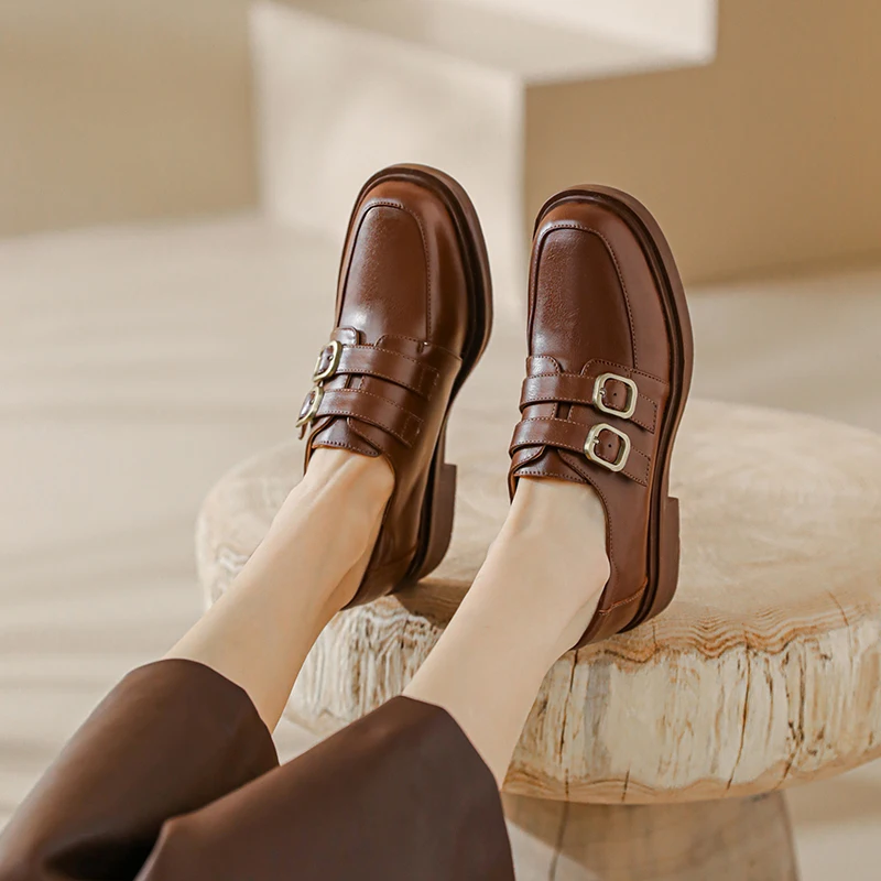 

Женские туфли-лодочки из натуральной кожи, 55-2022 см