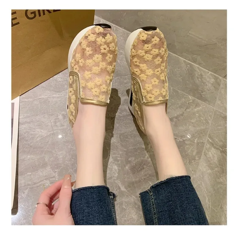 Кроссовки женские слипоны с цветочной вышивкой кроссовки-маффины Bloemenborduurwerk