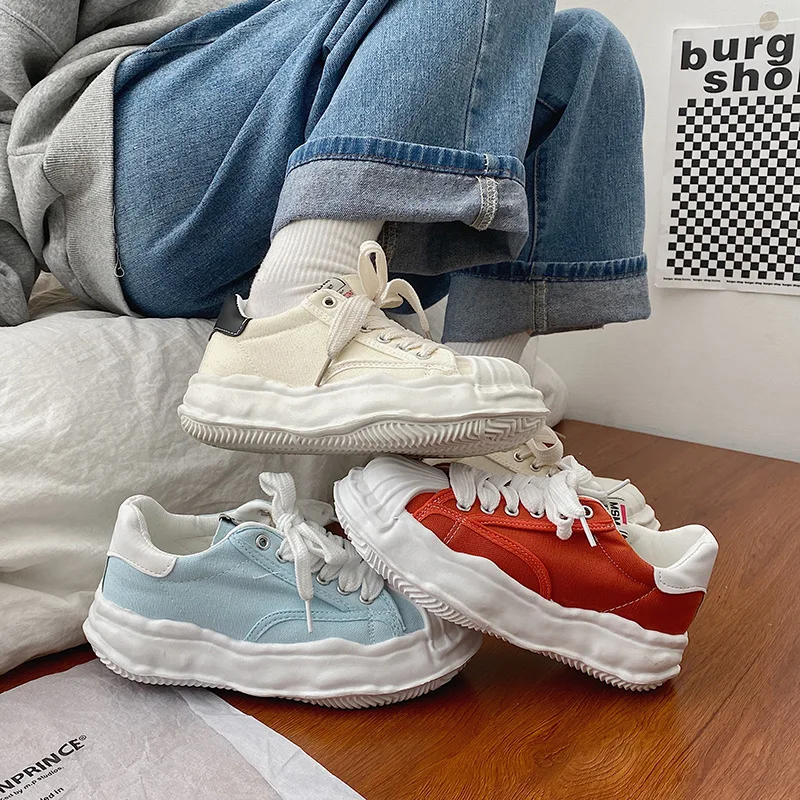 

Модные кроссовки на толстой подошве с большим носком для женщин, новинка весенне-летнего сезона, модные Универсальные бриджи, модные повсед...