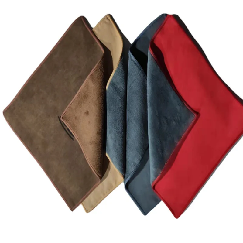 

Двухстороннее впитывающее полотенце из микрофибры для мытья автомобиля