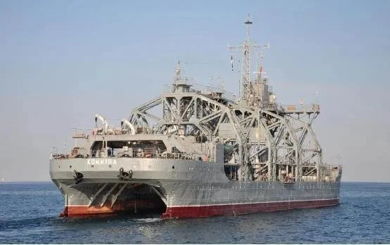 Модель Спасательного Судна Коммуна Купить