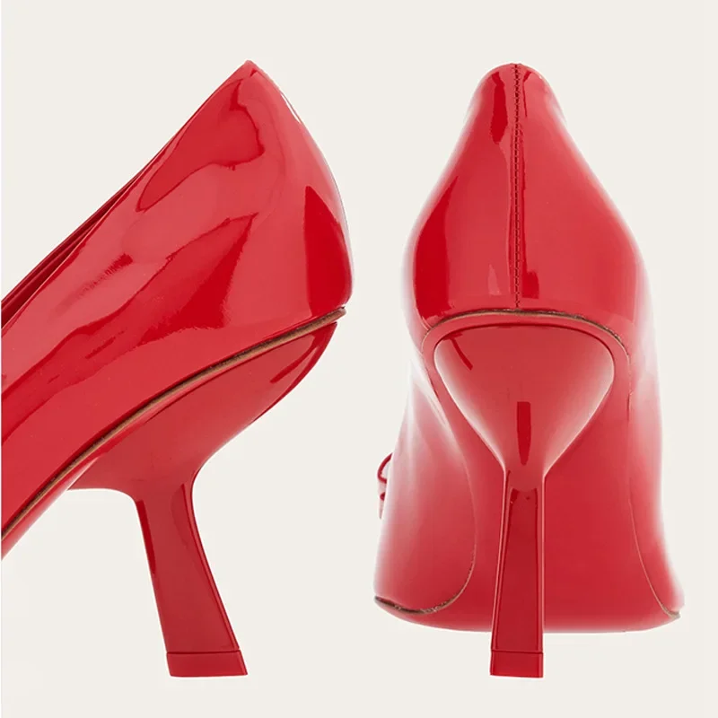 Французские туфли-лодочки из лакированной кожи с квадратным носком и бантом