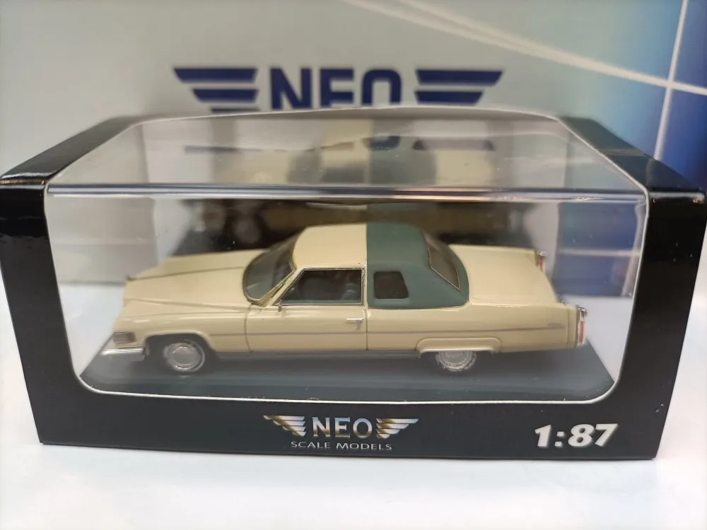

Neo 1 87 Cadil*lac Coupe de ville white resin coupe model