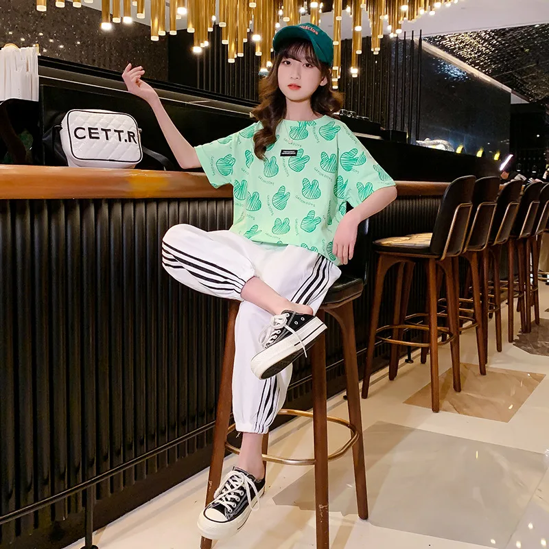 Детский спортивный костюм свободная футболка с кроликом и облегающие брюки в