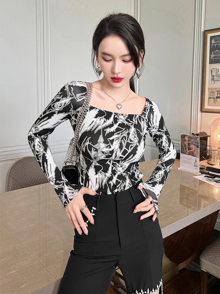 

Женская облегающая блузка с квадратным вырезом, с принтом