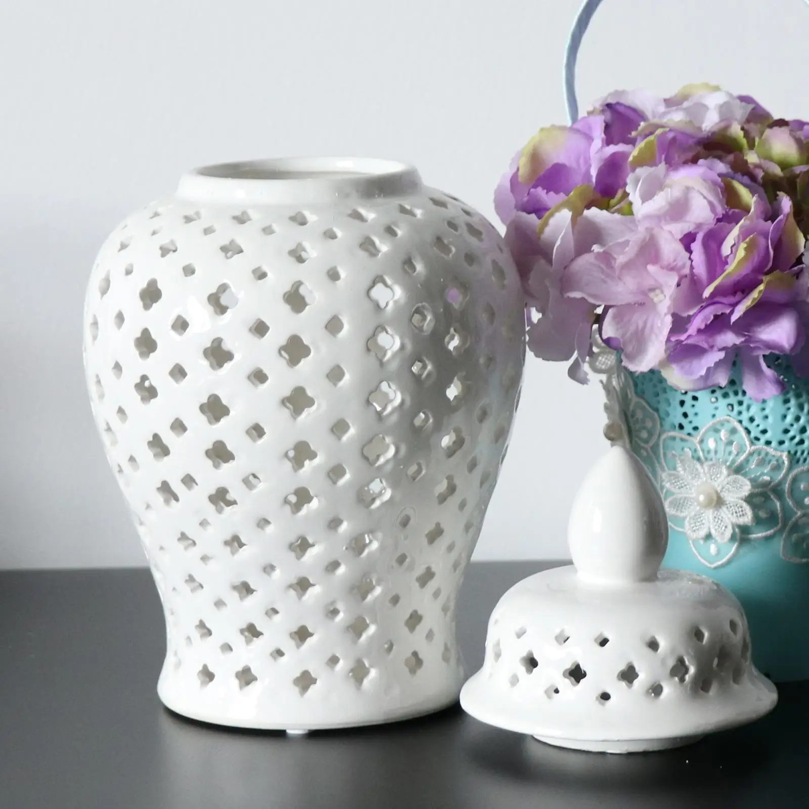 

Ceramic Jar Vase with Lid Lantern Light Luxury Oriental Modern Pierced Ginger Jar for Ornament Display Home Decor Storage Decor