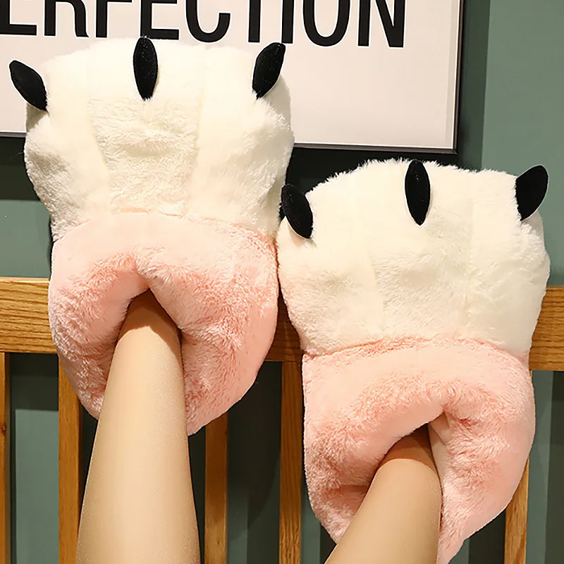 

Женские меховые шлепанцы, зимние домашние шлепанцы на платформе, с мультяшным принтом, удобная теплая мягкая подошва, тихие домашние тапочк...