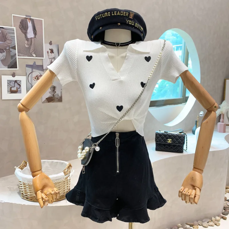 

Niche Design New Women Clothing 2022 Summer Love Printed Ice Silk Knit Shirt V-neck Short Shirt Short Sleeve Tops White Sweater