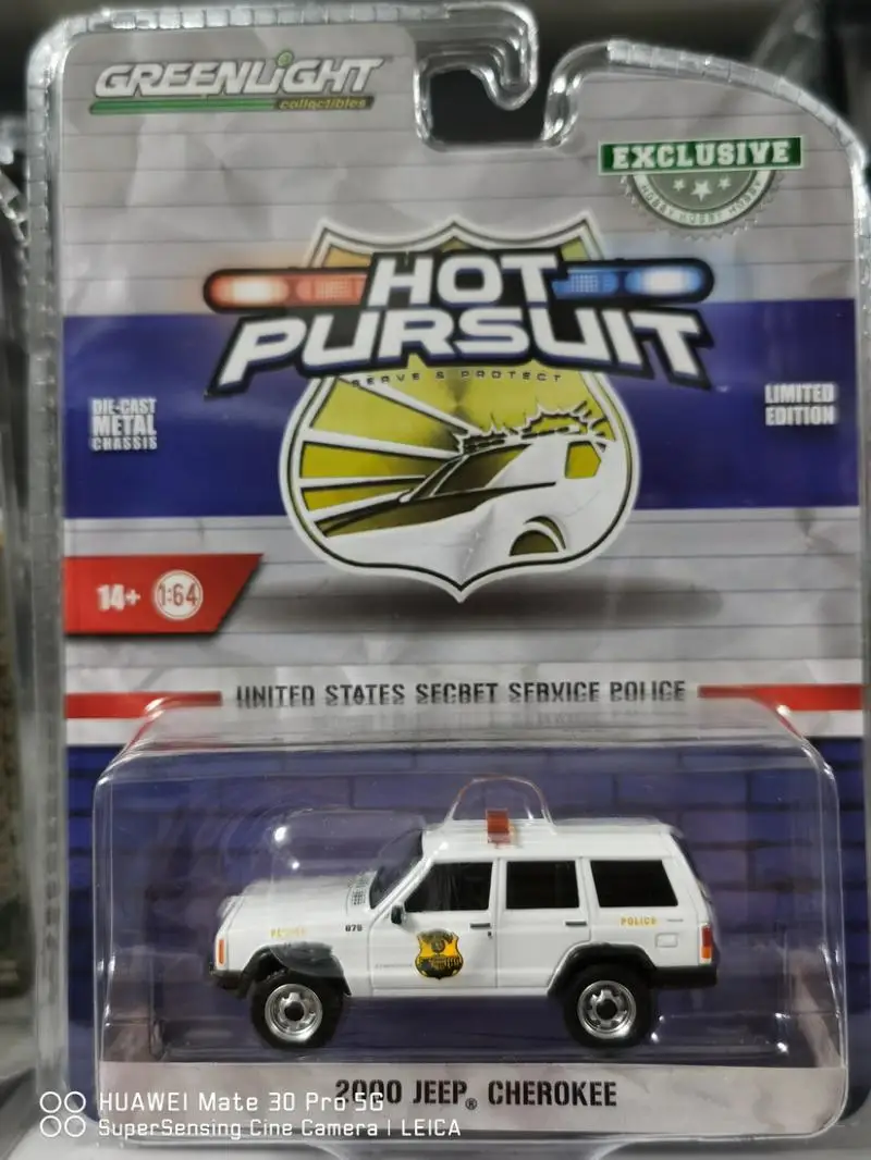 

Greenlight 1:64 2000 Jeep Cherokee, коллекция полицейских круизеров из литого сплава, модель-украшение на колесиках